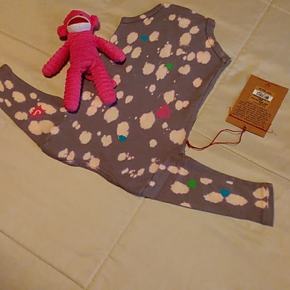 SALE!!! True Religion onsie - Picture 4 of 4